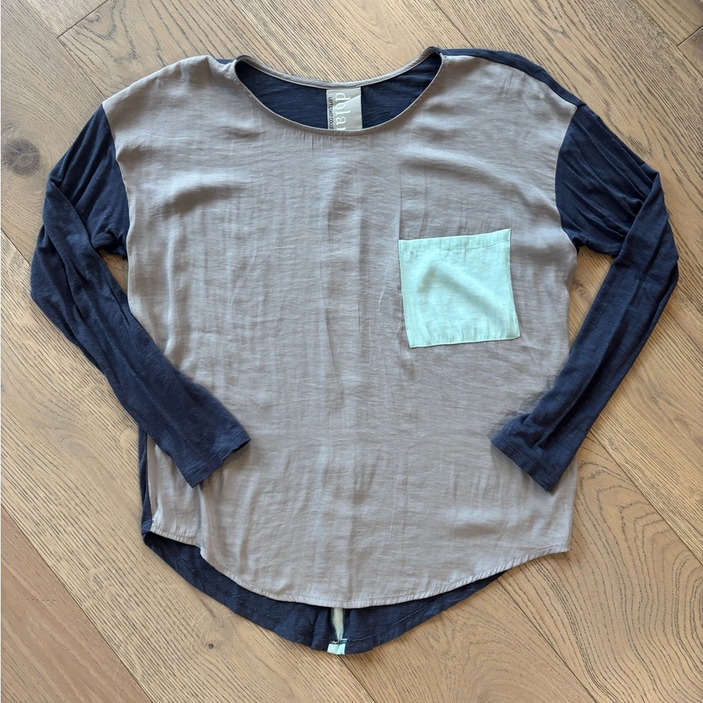 Anthropologie Dolan Left Coast Navy and Tan Colorblock Blouse